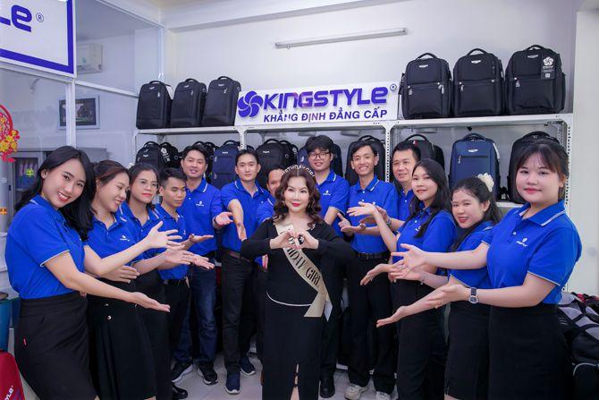 Sinh Nhật CEO Thanh Hương – Dấu Ấn Gắn Kết Đội Ngũ Tại Kingstyle